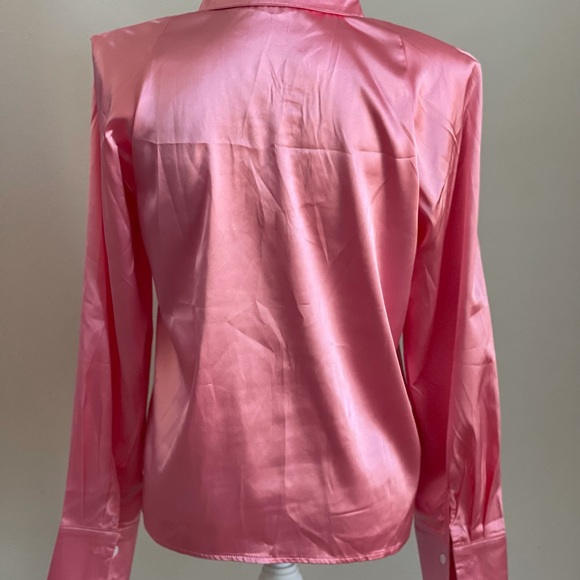 Buttery Pink silk blouse! - Picture 2 of 2
